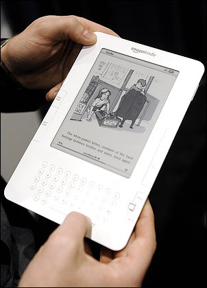 亚马逊Kindle阅读器提供了大量电子图书，但这款设备的界面设计并不算先进