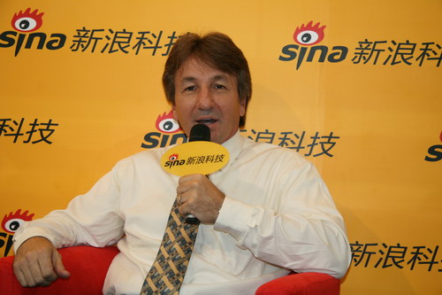 图为安捷伦中国区通信产品总经理mario做客 图为安捷伦中国区通信产品总经理mario做客