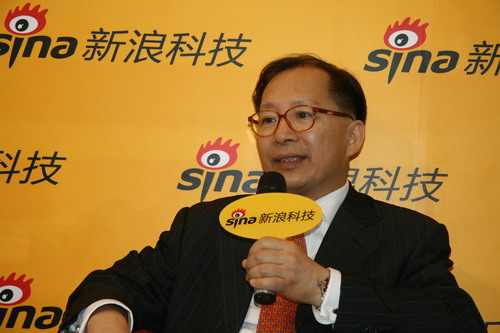 图为图为思科中国公司资深副总裁吴世楷做客新浪科技总裁在线 图为图为思科中国公司资深副总裁吴世楷做客新浪科技总裁在线