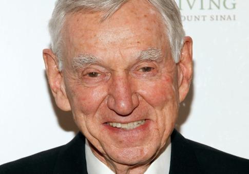 大卫·默多克(David Murdock) 大卫·默多克(David Murdock)