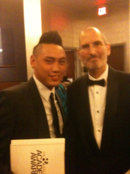 周嘉良与乔布斯在奥斯卡颁奖礼上的合影