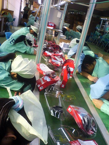 科技时代_微软称其正调查东莞代工厂问题