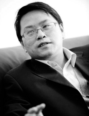 　&ldquo;桃源微博在管理方面由于人员比较单一，较为局限，而相比之下&lsquo;微博云南&rsquo;则显得更为系统一些。&rdquo; 　　&mdash;&mdash;云南省委宣传部副部长伍皓
