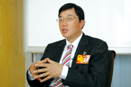 科技时代_人大代表邓中翰：鼓励自主创新需依法公开透明