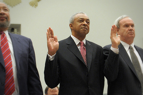 美国十大高调离职CEO天价遣散费赫德排第八位