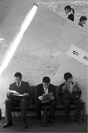 日本5月新增24万失业人口出国打工潮缓解问题