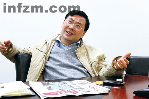 沈锦华花了12年时间,让自己的身家变成了50亿 图/张华 沈锦华花了12年时间,让自己的身家变成了50亿 图/张华