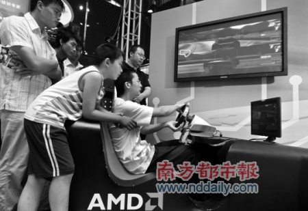 羿龙II X6电脑执行多个程序时六核心可同时马力全开，但进行简单视频播放、上网冲浪时，通常只用到2- 3个核心。CFP供图