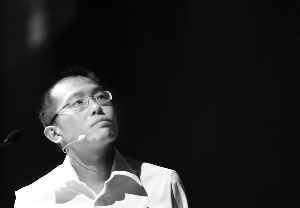 去年8月，李一男出席百度技术创新大会。图/CFP