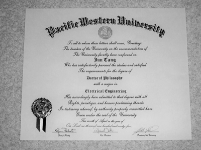 唐骏出示博士证书平复造假传言 唐骏出示博士证书平复造假传言