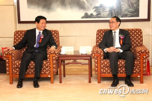 陕西省委副书记、省长赵正永与中国联通副总经理姜正沟通交流