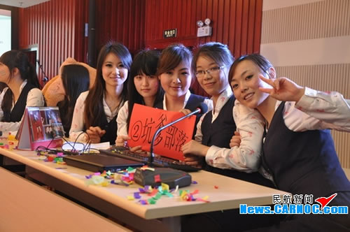 优胜部落&mdash;&mdash;坑爹部落，成员个个喜笑颜开