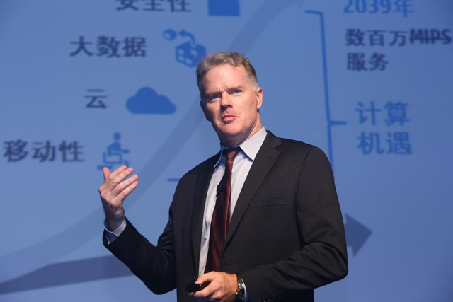 Peter Evans-惠普公司企业集团服务器事业部的全球营销副总裁2-网.jpg