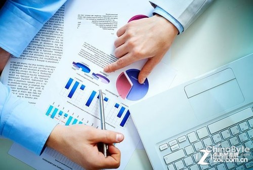 云计算“双刃剑”:对企业IT架构潜在影响