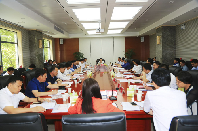 10-4C7A5870p_缩小大小