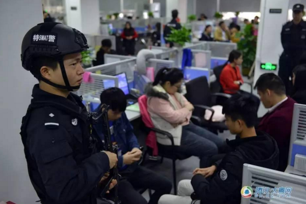 广州一公司早上刚上班 员工全被抓了