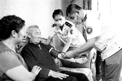 当好&ldquo;店小二&rdquo; 让&ldquo;五星级医疗服务&rdquo;走进千家万户